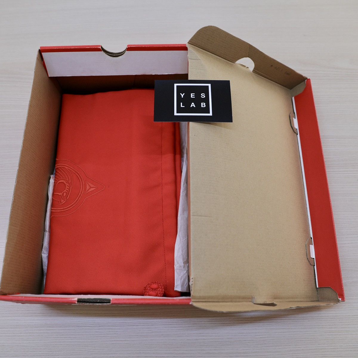 Nike NIKE YEEZY 2 RED OCTOBER Size US 8.5 / EU 41-42 - 19 Thumbnail
