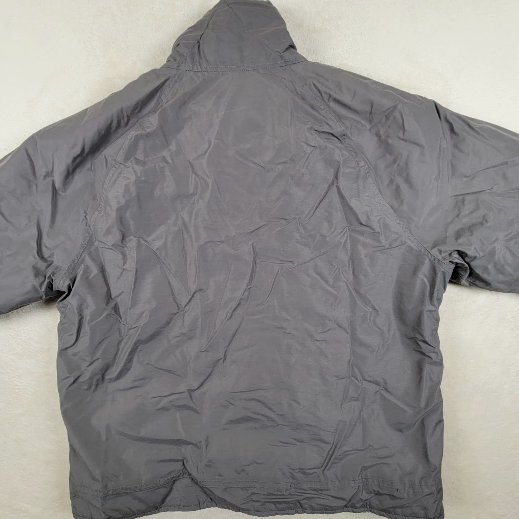 Vintage VINTAGE Columbia Men's Jacket Coat Gore Tex Winter Gray XL Water Resistant Skiing WARM Stand-Up Collar Zip Size US XL / EU 56 / 4 - 3 Thumbnail