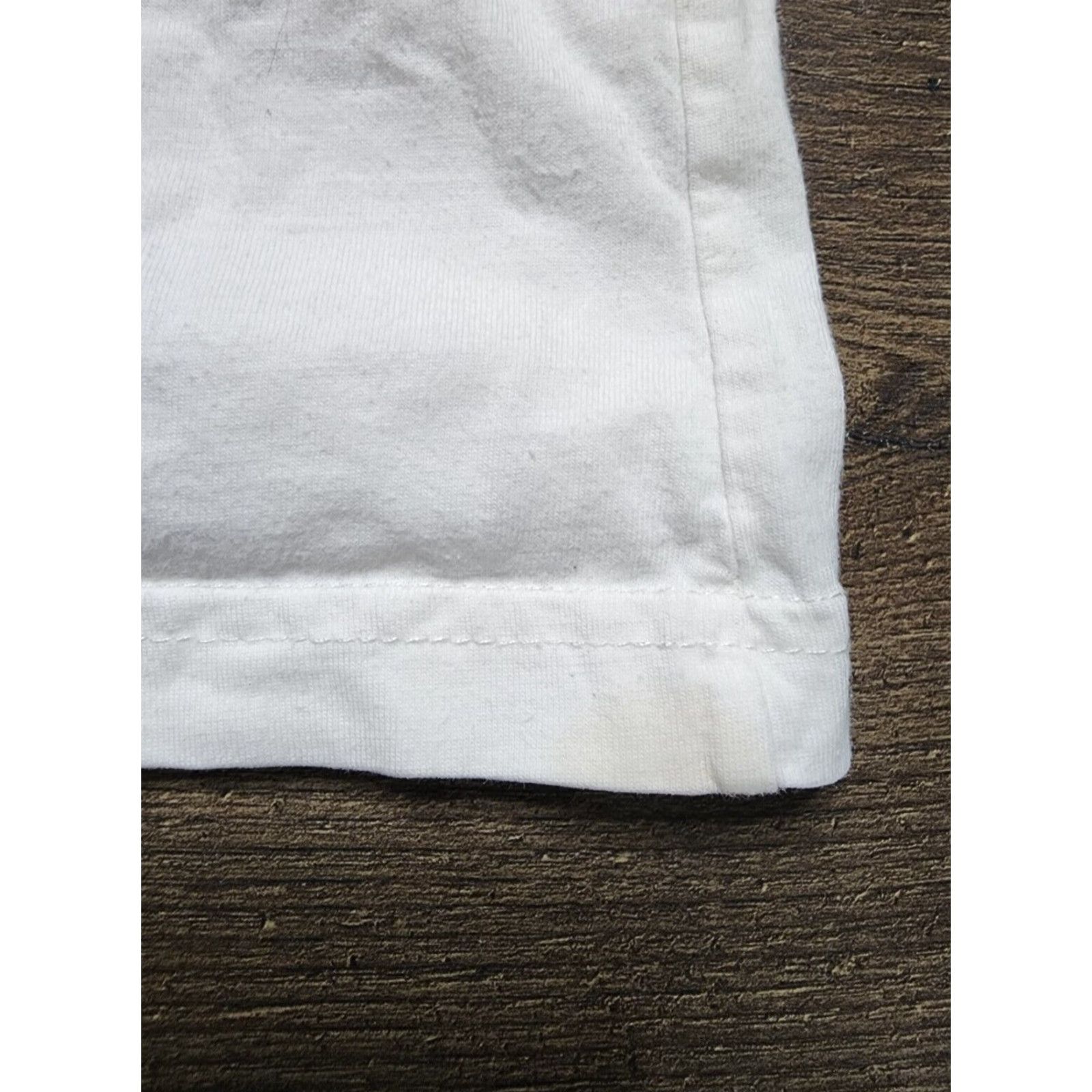 Velvet VINTAGE DIRTY VELVET Sir Isaac Newton T-shirt Mens 2XL White Crew Neck Short Sleeve Graphic Print Distressed Size US XXL / EU 58 / 5 - 4 Thumbnail