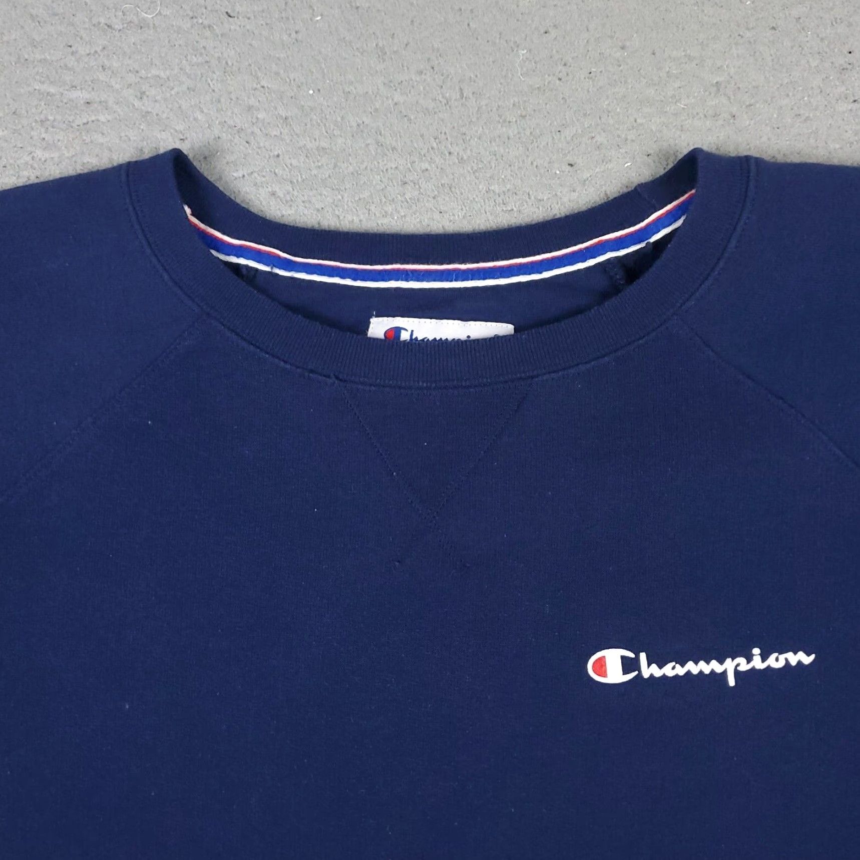 Champion VINTAGE Champion Mens XL Blue Pullover Sweater Fleece Crew Neck Casual Sweatshirt Size US XL / EU 56 / 4 - 3 Thumbnail