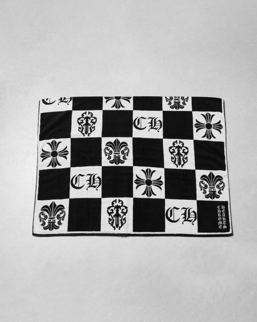 Chrome Hearts CHROME HEARTS Large Logo Checkered Beach Towel Size ONE SIZE - 5 Thumbnail