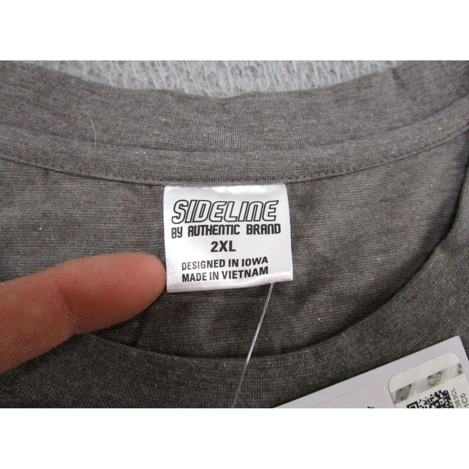 Vintage Hawkeyes Sideline Graphic Tee T-Shirt Mens 2XL Gray Sideline University Shirt Size US XXL / EU 58 / 5 - 4 Thumbnail