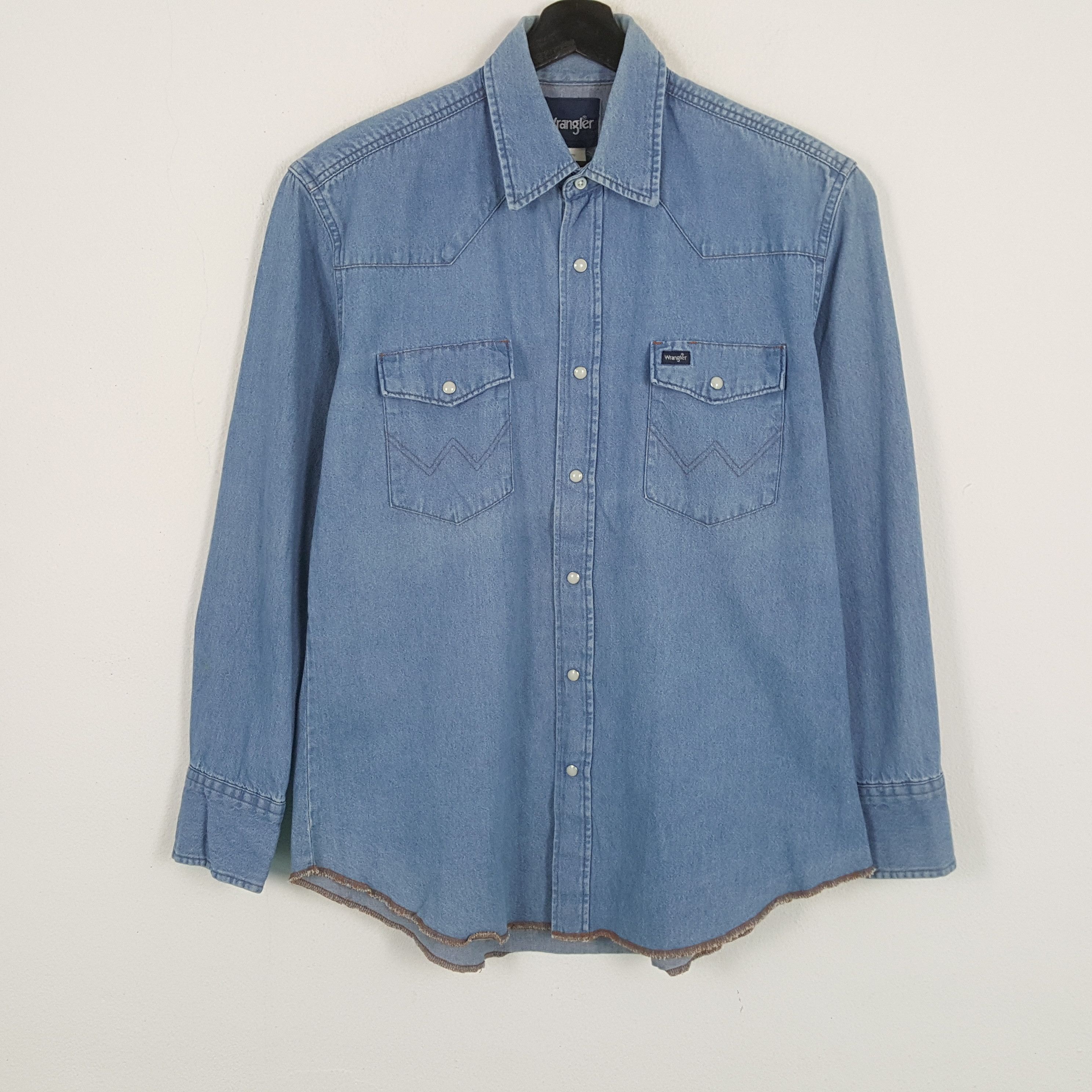 Vintage × Wrangler WRANGLER Shirt Double Pocket Design Fashion Style Size US L / EU 52-54 / 3 - 1 Thumbnail