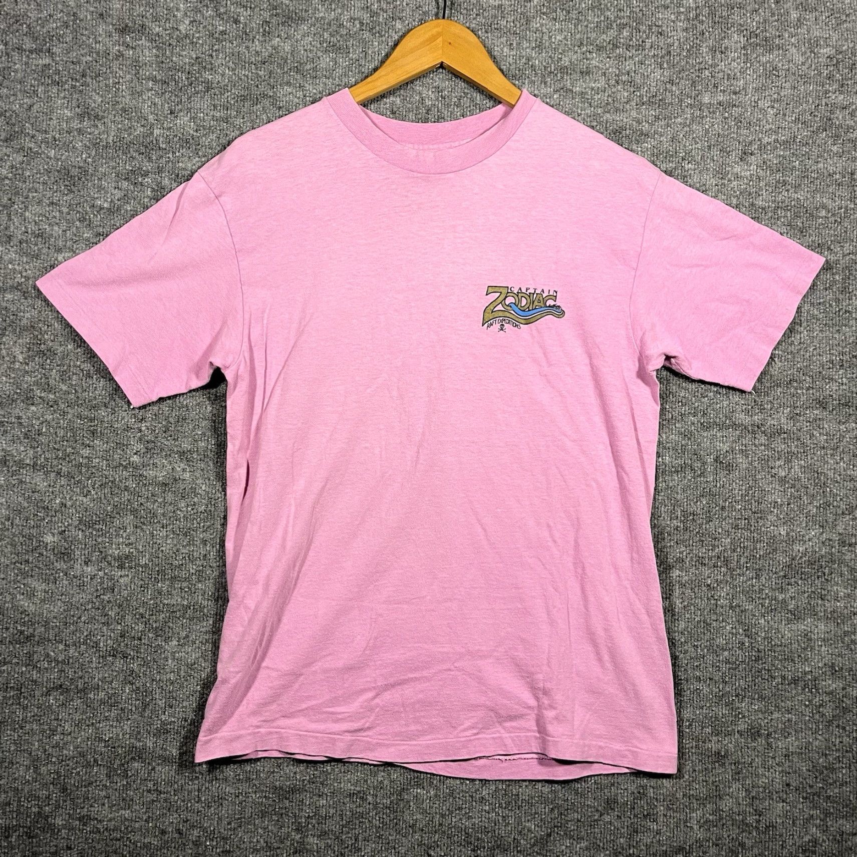 Hanes VINTAGE Captain Zodiac Raft Expeditions Hawaii Maui Mens Large Pink Short Sleeve T-Shirt 80s Stitch Brand Hanes Menss? Size US L / EU 52-54 / 3 - 2 Thumbnail