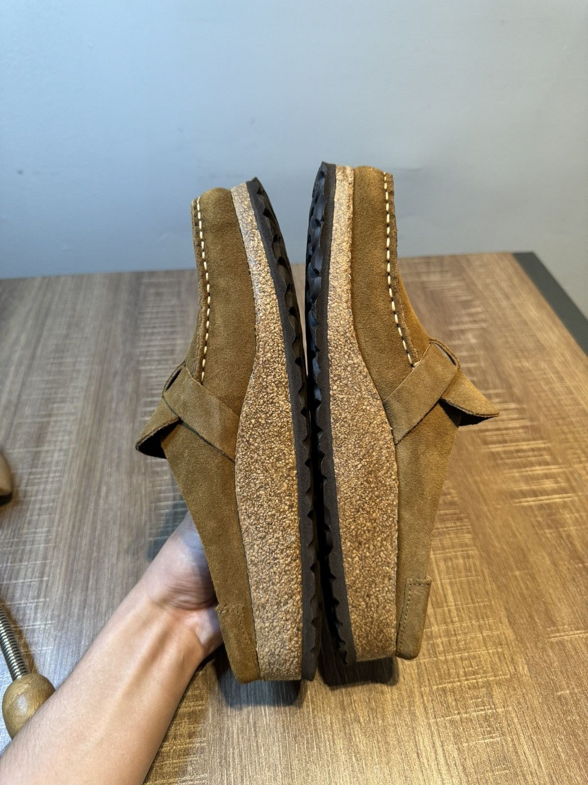 Birkenstock Birkenstock Buckley Suede Leather Clogs in Tea Size 40 L9 M7 Size US 9 / IT 39 - 5 Thumbnail
