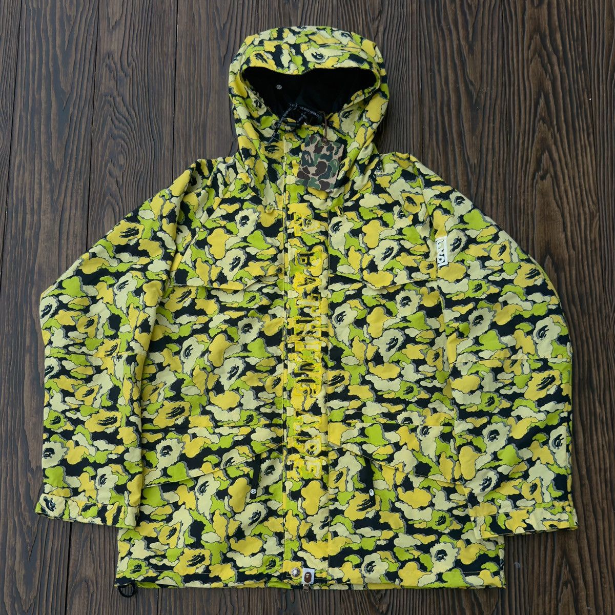 BAPEX KAWS コーチジャケット イエローカモ Lサイズ BAPEX KAWS 