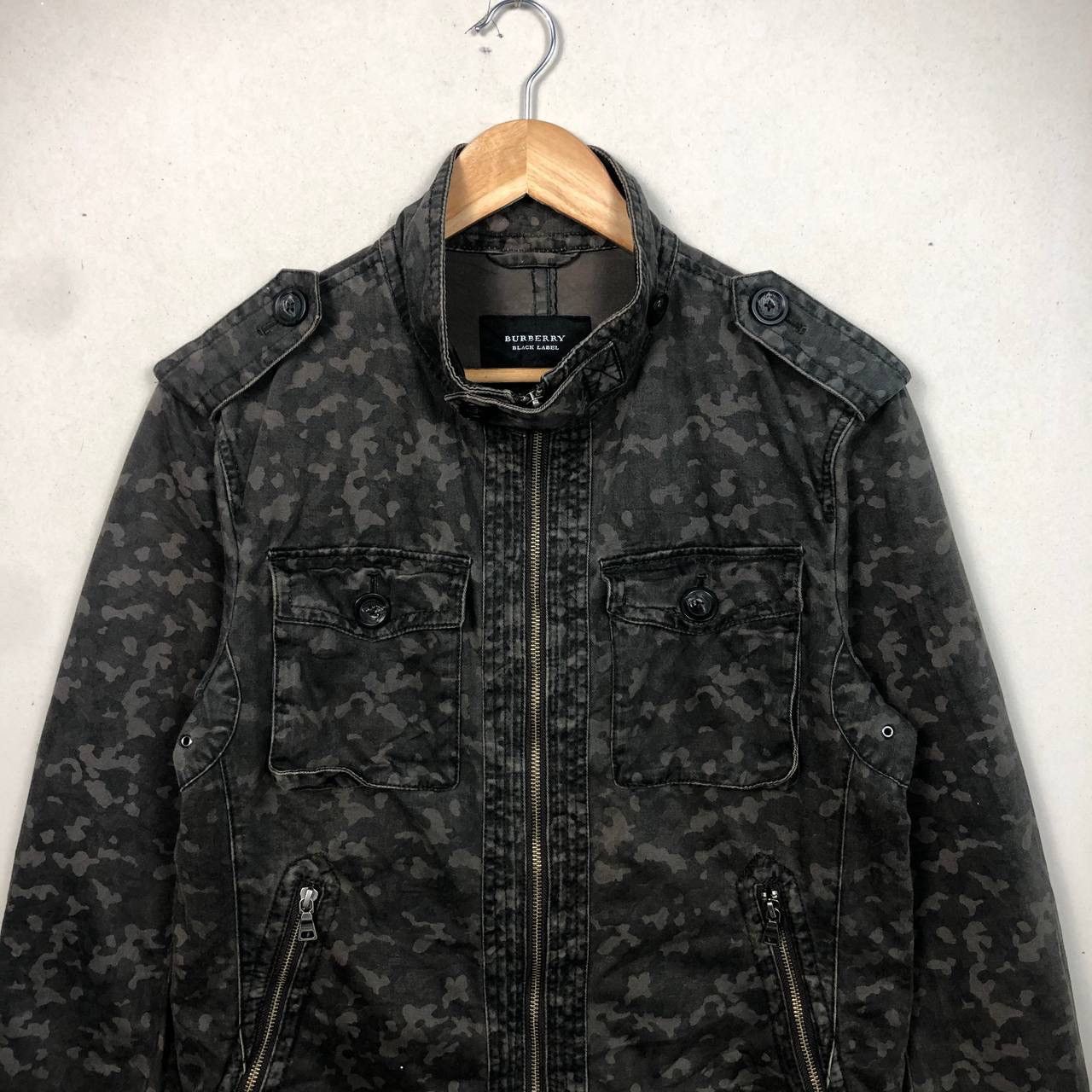 Burberry Authentic Burberry Camouflage Army Style Jacket Size M / US 6-8 / IT 42-44 - 3 Thumbnail