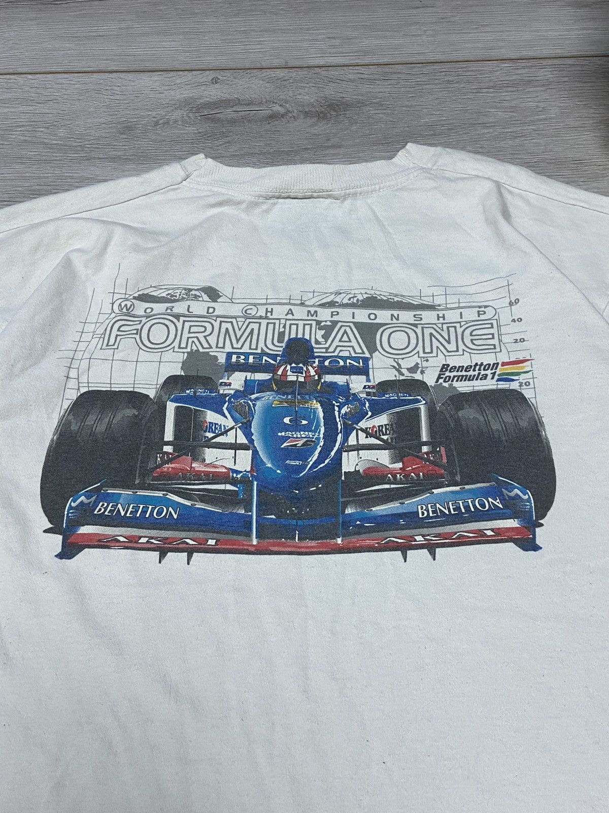 Benetton Formula 1 Benetton bolid vintage t-shirt Size US L / EU 52-54 / 3 - 5 Thumbnail