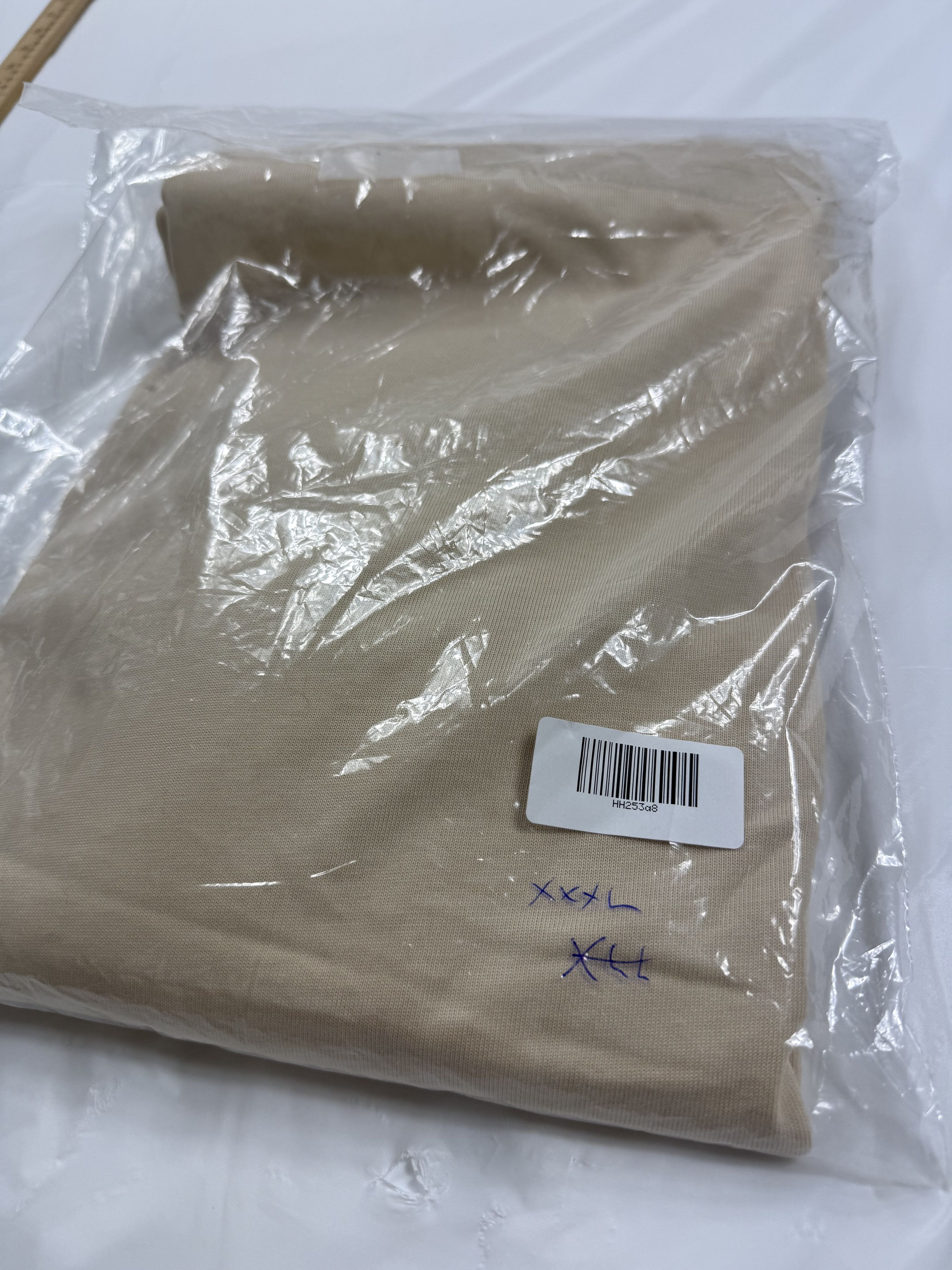 AMI Ami Alexandre Mattiussi Beige De Coeur Long Sleeve 3XL Size US XXL / EU 58 / 5 - 8 Thumbnail
