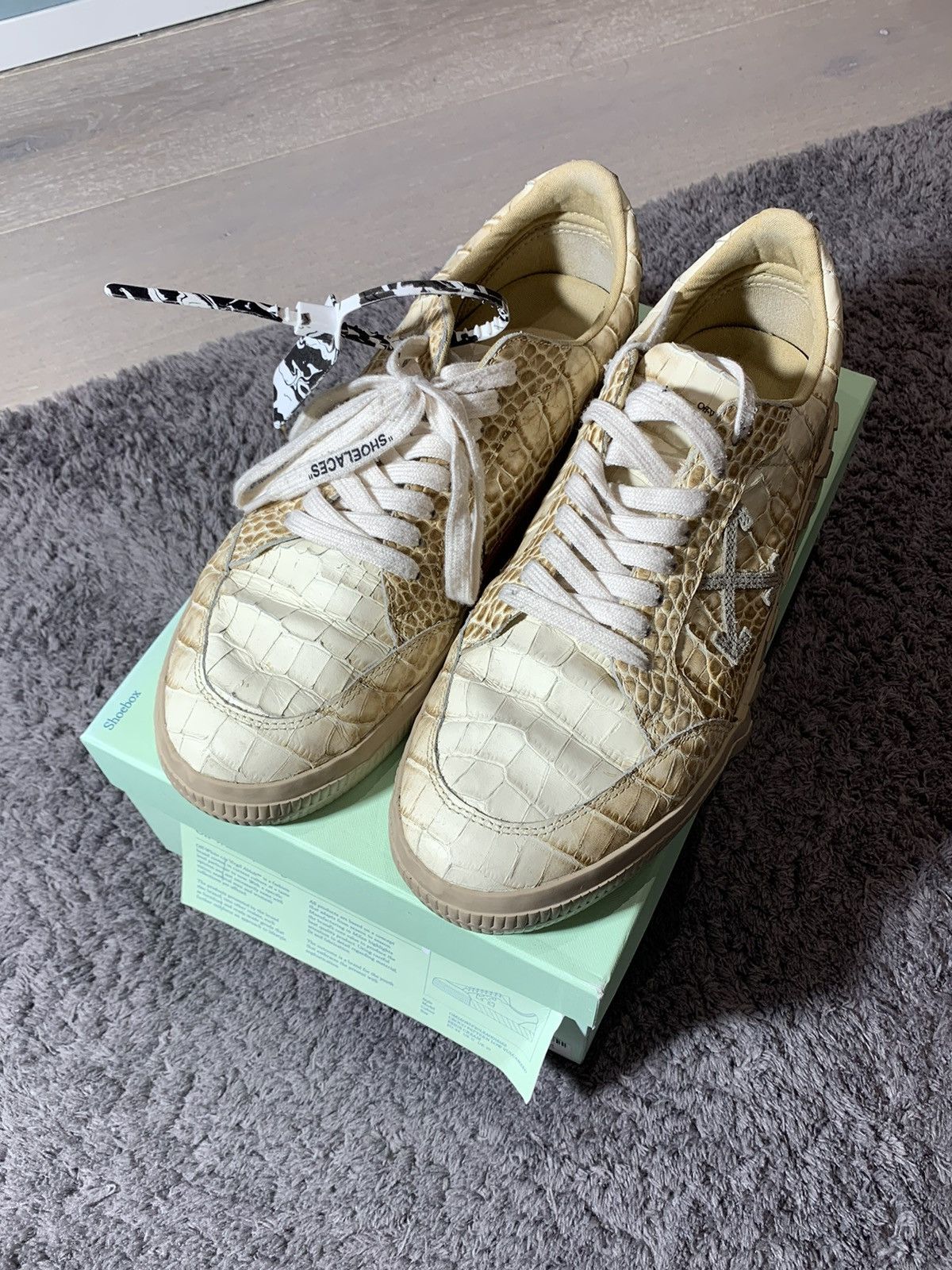 Off-White × Virgil Abloh Offwhite croco pattern Vulcanized beige cream US11 Size US 11 / EU 44 - 1 Thumbnail