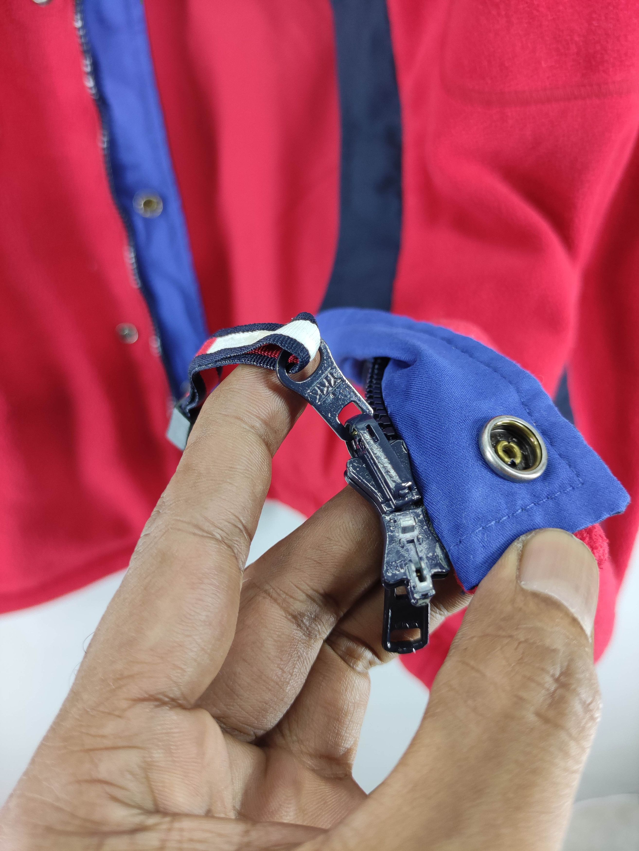 Tommy Hilfiger Vintage Tommy Hilfiger Reversible Jacket Zipper Size US L / EU 52-54 / 3 - 14 Thumbnail