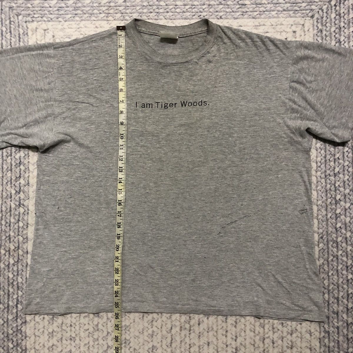 Nike Rare & Distressed Vintage Nike X Tiger Woods Grey Tees Size US L / EU 52-54 / 3 - 19 Thumbnail
