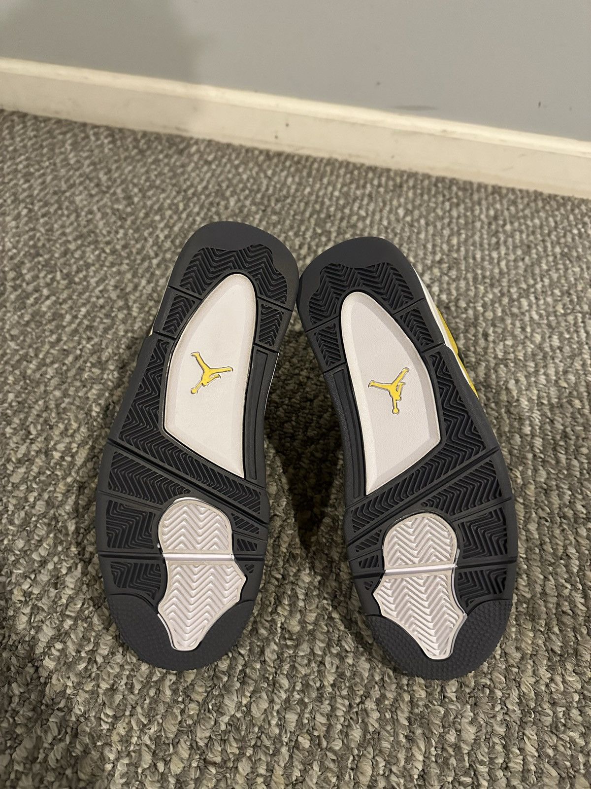 Jordan Brand Lighting 4s Size US 8.5 / EU 41-42 - 3 Thumbnail