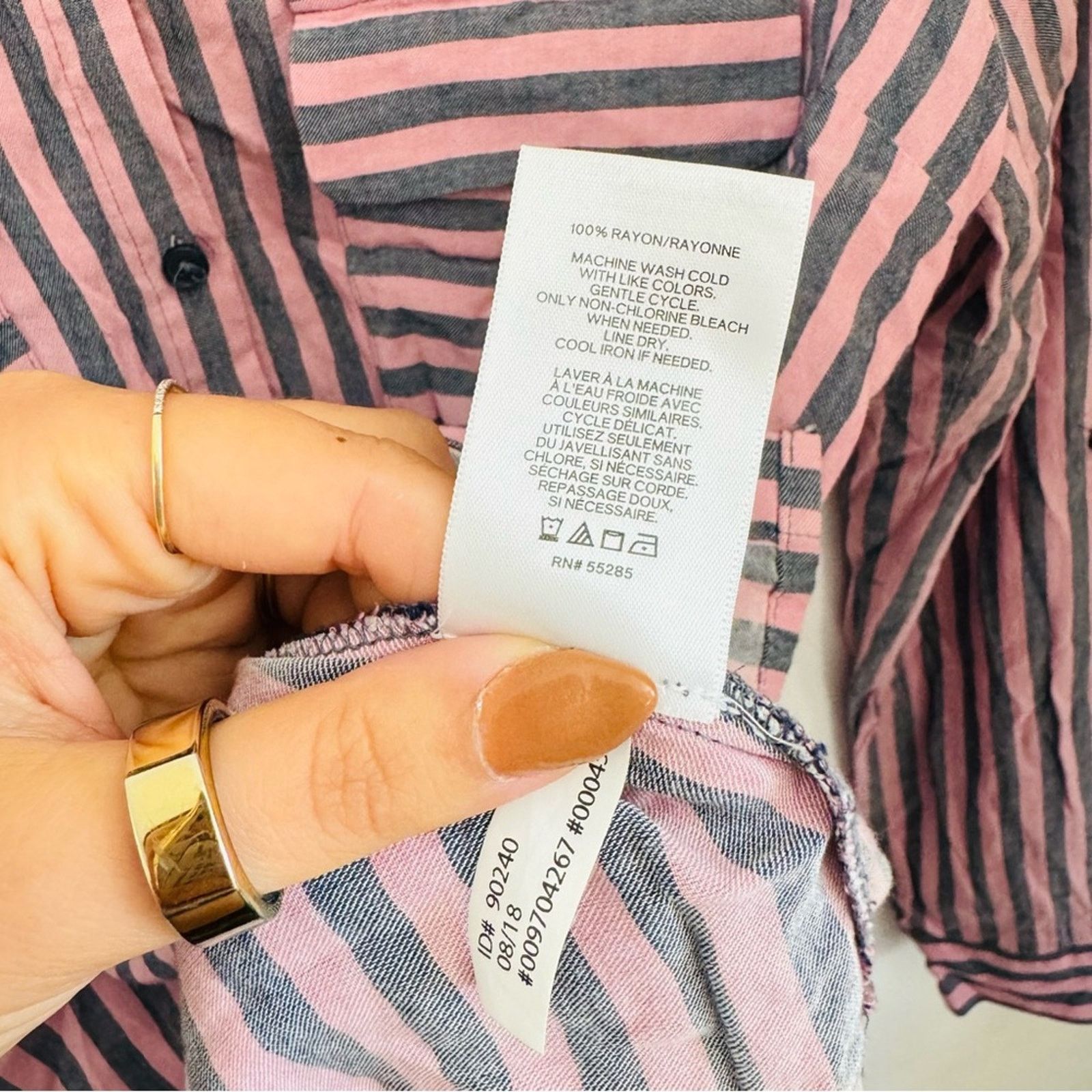 Express EXPRESS Pink Grey Gray Stripe Button Pocket Blouse Top Shirt Size S / US 4 / IT 40 - 9 Thumbnail