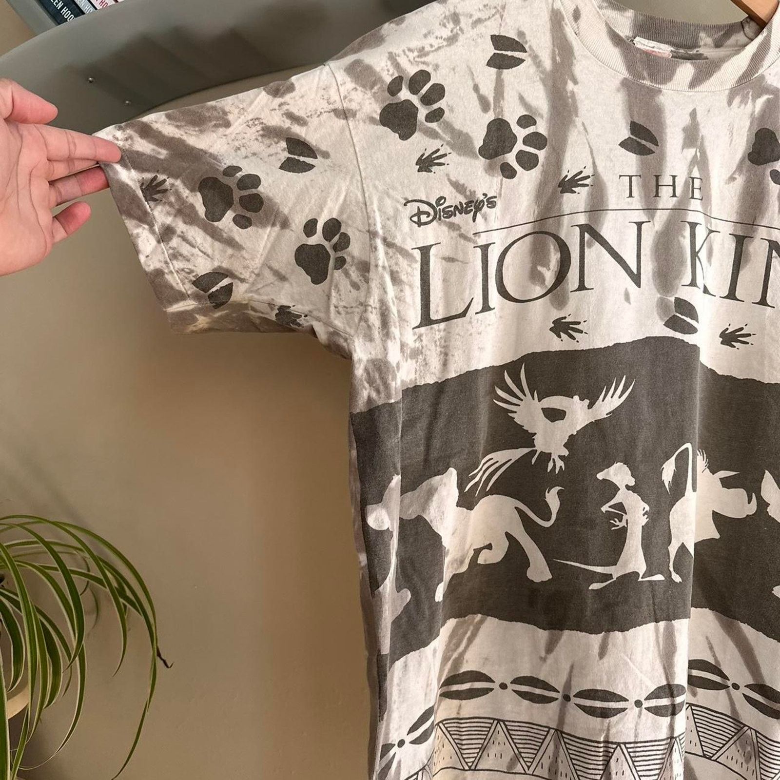 Disney × Vintage Vintage The Lion King white Movie Promo Shirt Size US XL / EU 56 / 4 - 5 Thumbnail