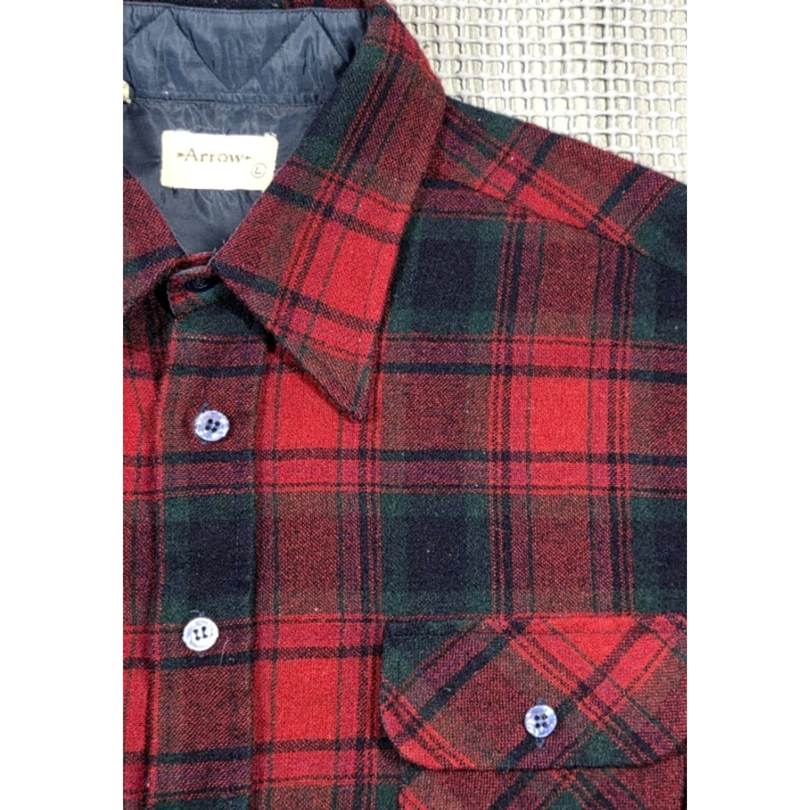 Arrow VINTAGE Arrow Shirt Plaid Red Black L Mens 60s 70s Button-Up Flannel Lined Size US L / EU 52-54 / 3 - 5 Thumbnail