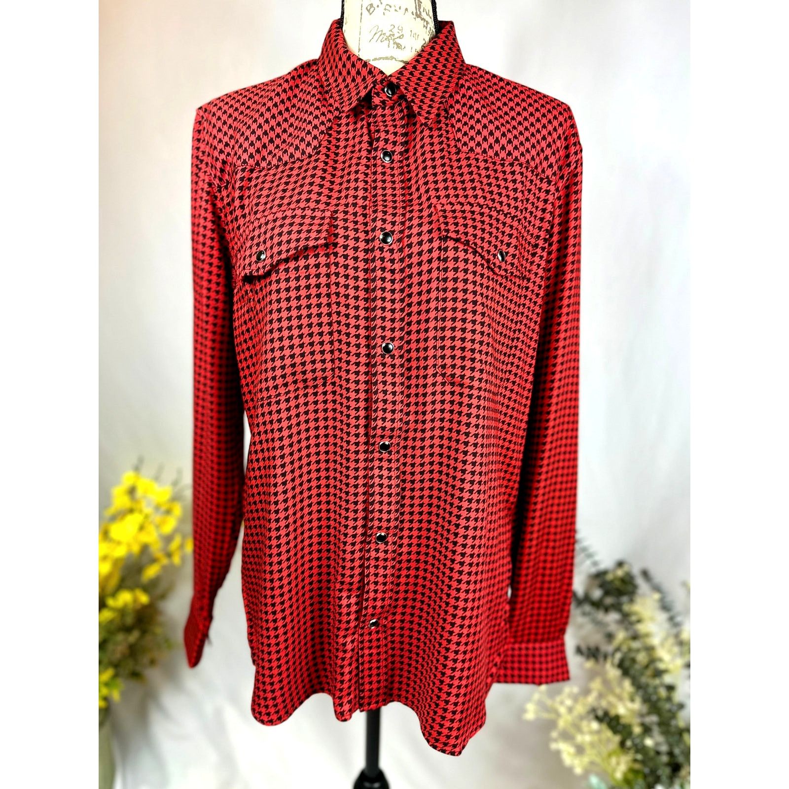 The Kooples The Kooples Mens Black and Red Houndstooth Shirt Snaps S Size US S / EU 44-46 / 1 - 7 Thumbnail