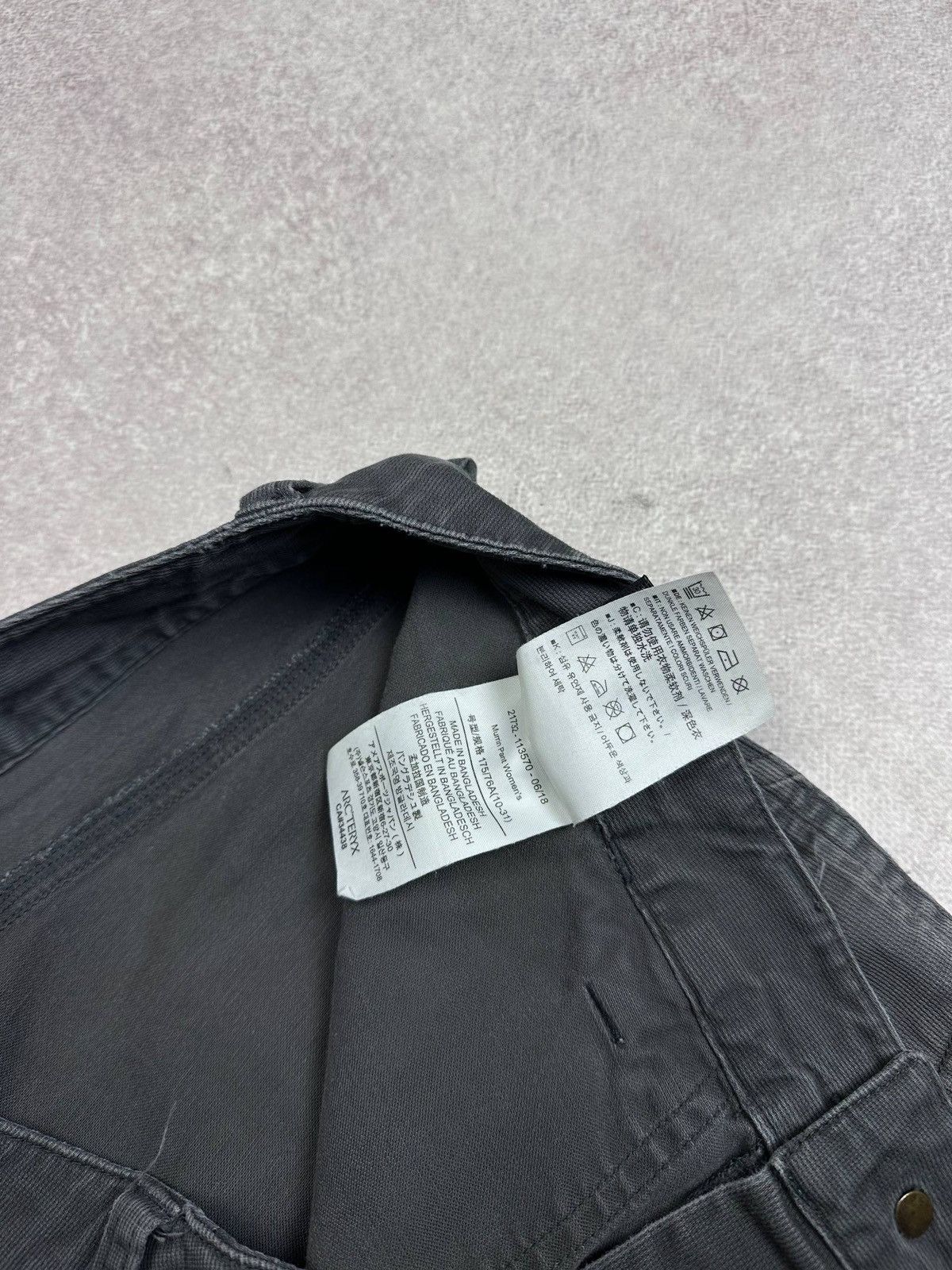 Arc'teryx Vintage Arc'teryx Womans Cargo Distressed Pants 10 Size 32" / US 10 / IT 46 - 12 Thumbnail