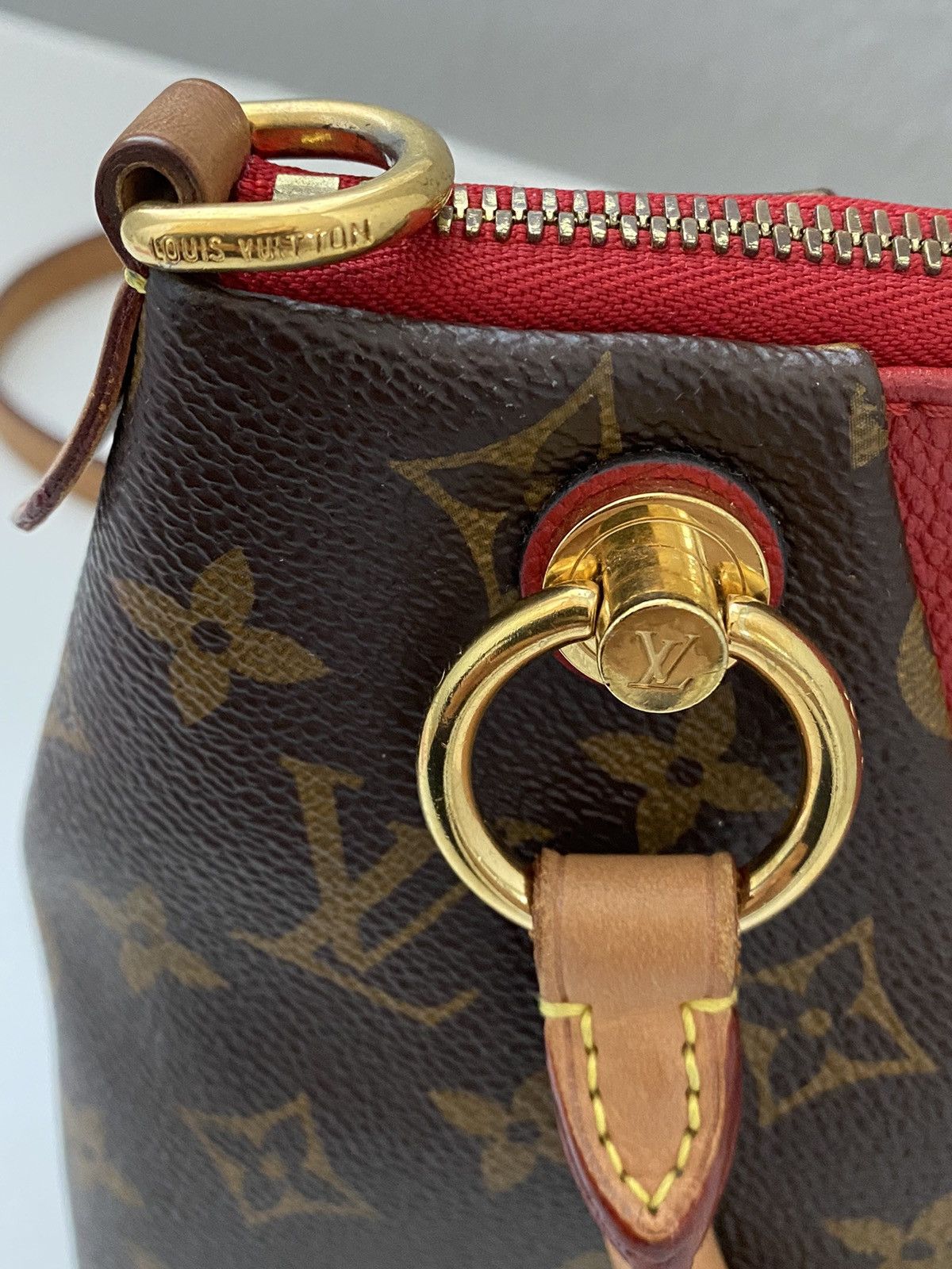 Louis Vuitton Authentic Louis Vuitton V Tote BB Size ONE SIZE - 7 Thumbnail