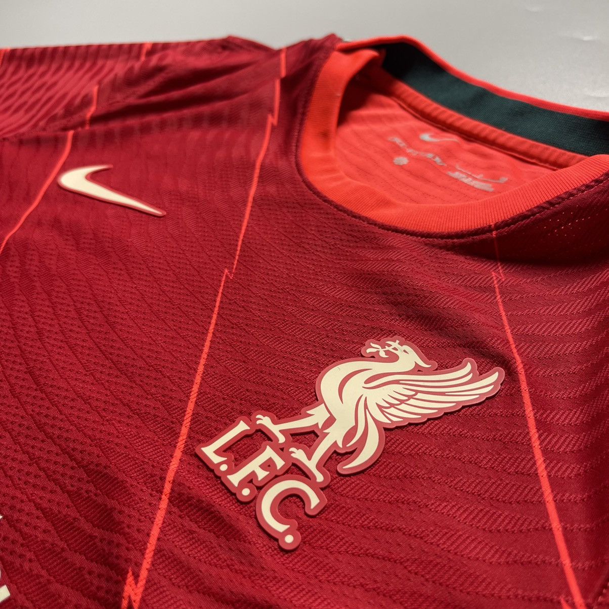 Nike × Vintage LIVERPOOL NIKE 2021/2022 FOOTBALL HOME JERSEY #11 SALAH Size US S / EU 44-46 / 1 - 5 Thumbnail