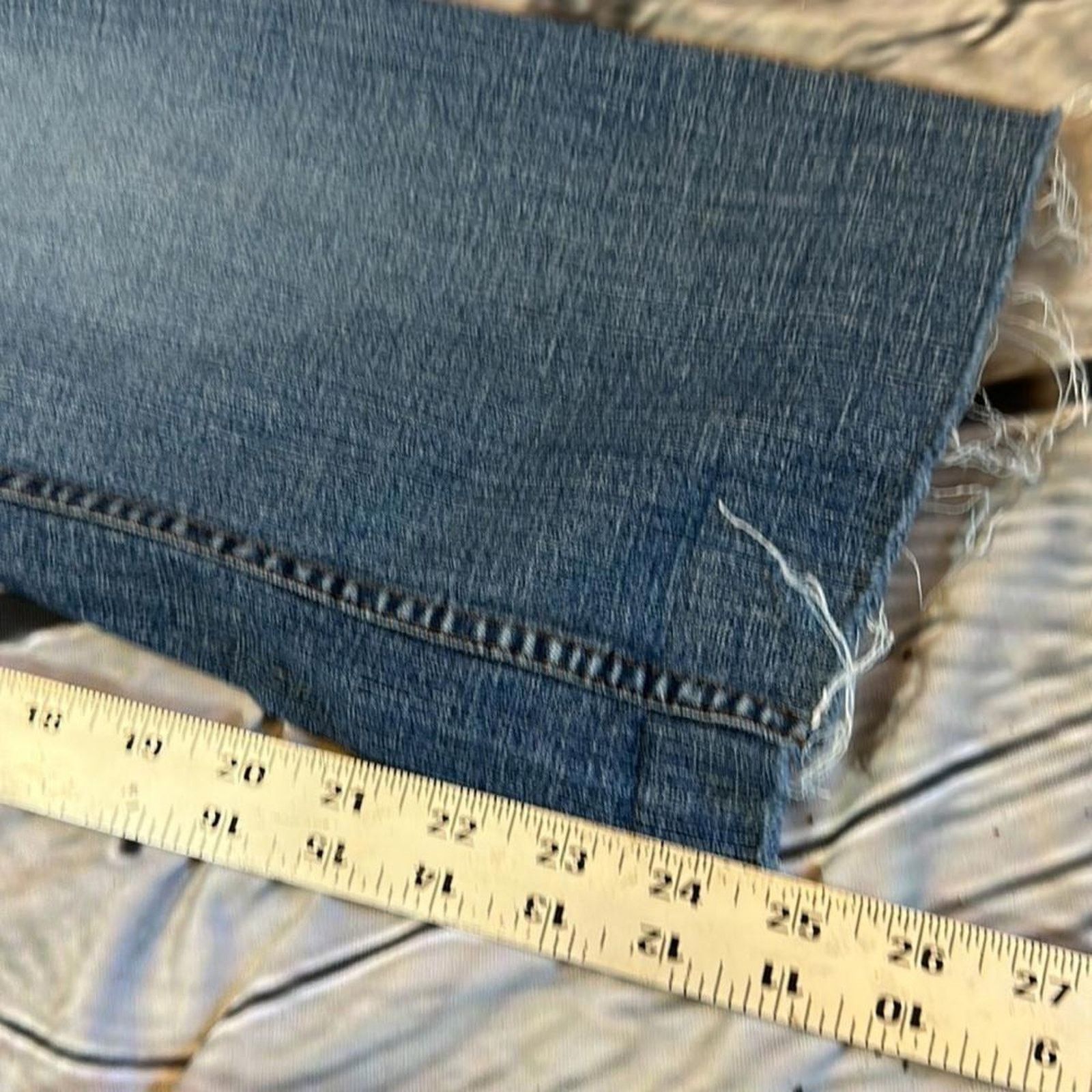 Old Navy Classic Denim Jeans - Blue Casual Style Cropped Size 30" / US 8 / IT 44 - 4 Thumbnail
