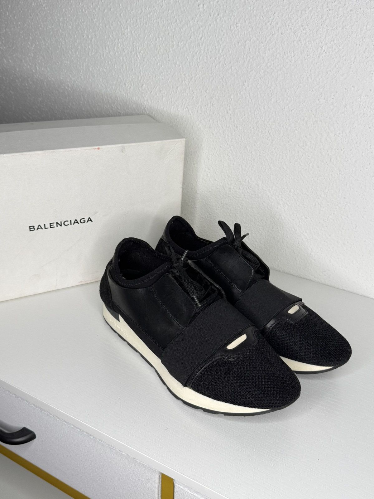 Balenciaga Balenciaga Race Runner Sneakers Size US 10 / EU 43 - 1 Thumbnail