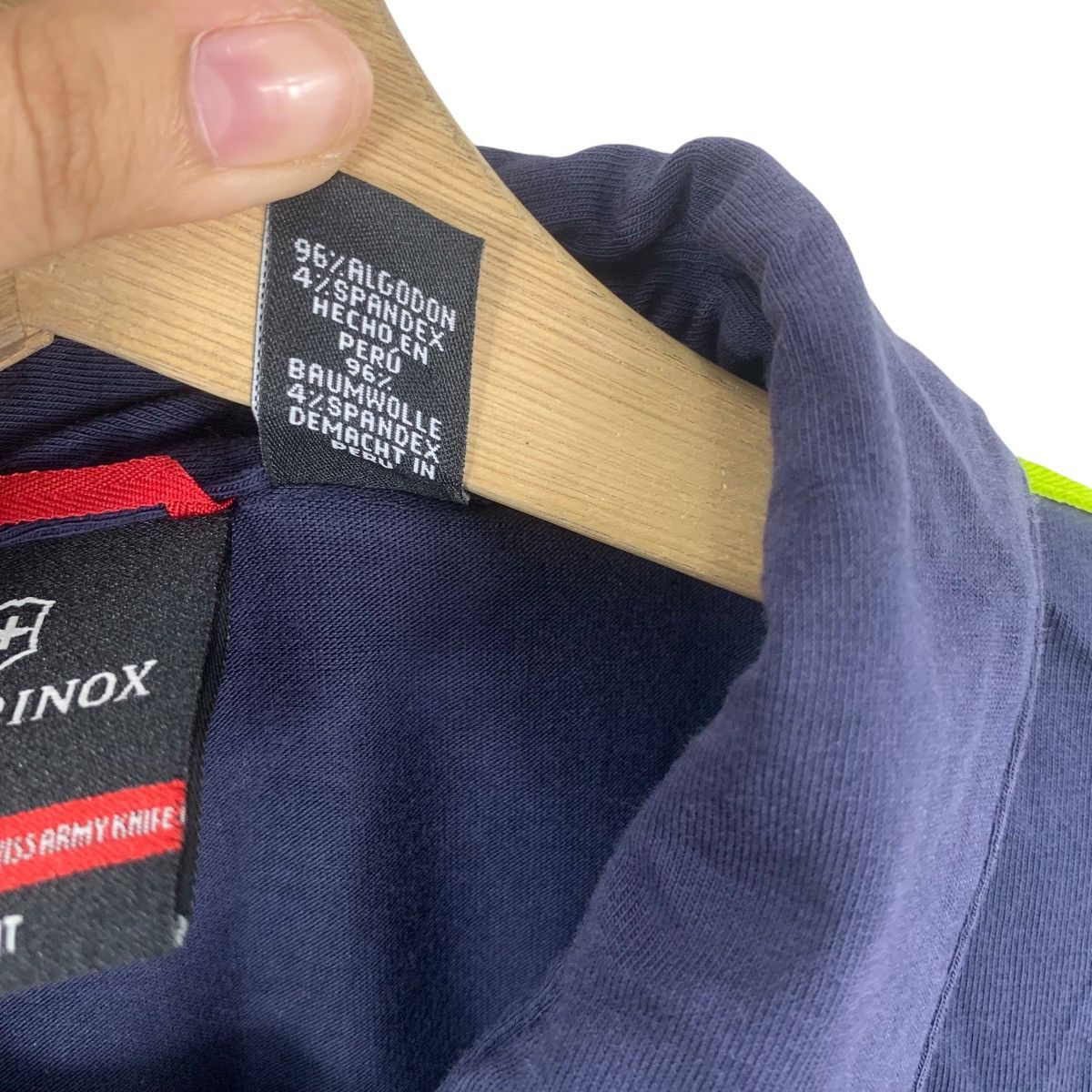 Victorinox VICTORINOX Swiss Army Minimalist Design Polo Tee Shirt Size US L / EU 52-54 / 3 - 9 Thumbnail