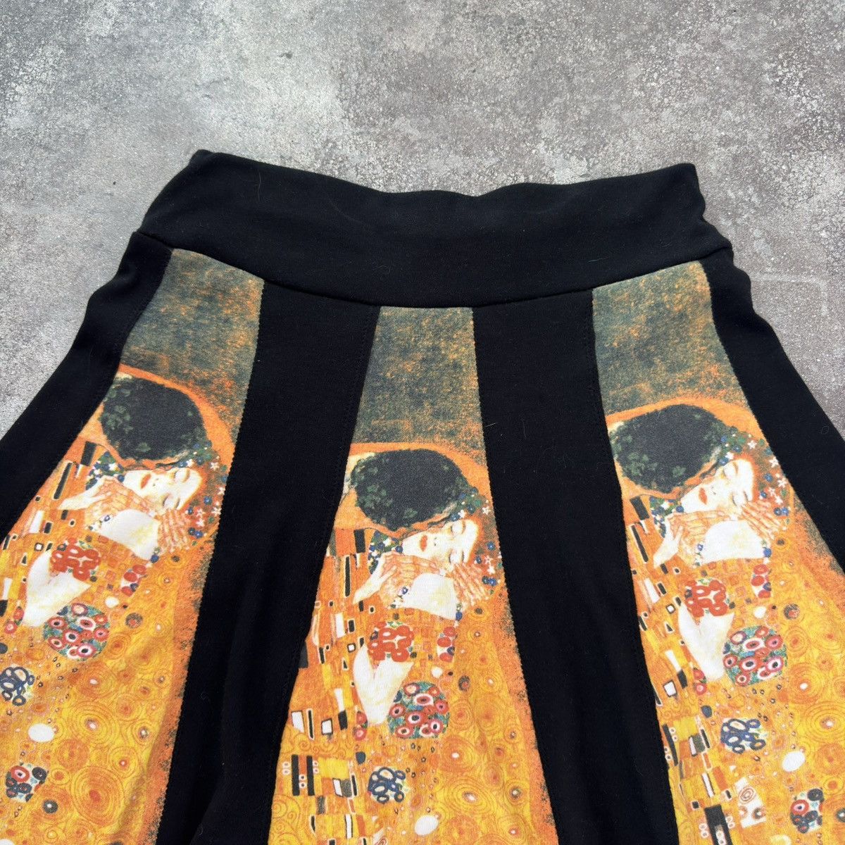 Hysteric Glamour × Japanese Brand × Vintage Amazing Vintage Art Gustav Klimt “The Kiss” Skirt Size 27" / US 4 / IT 40 - 3 Thumbnail