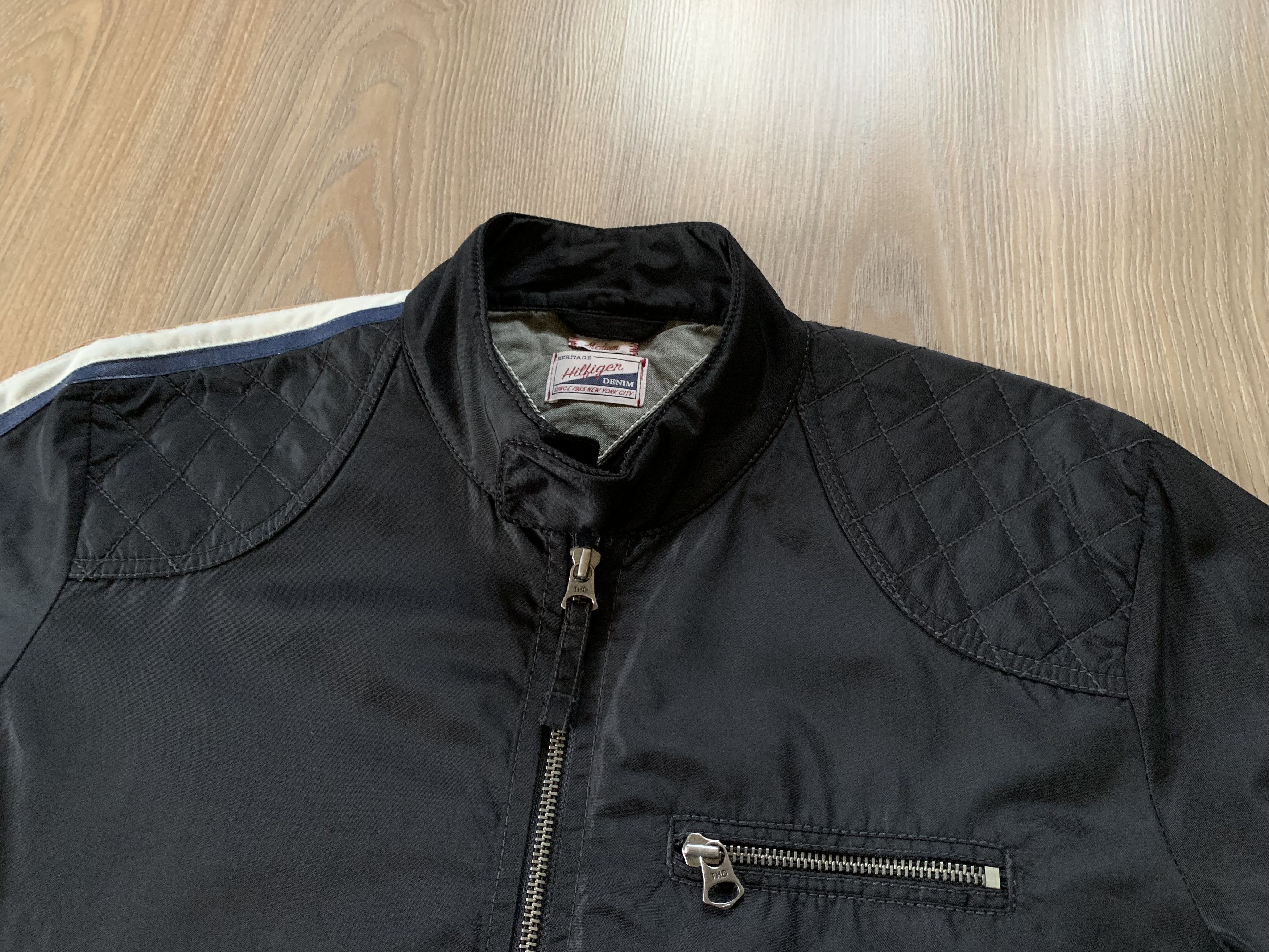 Tommy Hilfiger × Vintage Tommy Hilfiger Denim Black Zip Windbreaker Jacket Size US M / EU 48-50 / 2 - 6 Thumbnail