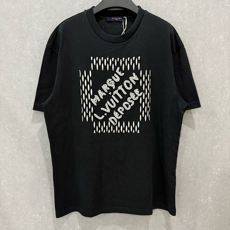 Louis Vuitton Louis Vuitton Logo Embroidery T-Shirt Size XL Size US XL / EU 56 / 4 - 1 Thumbnail