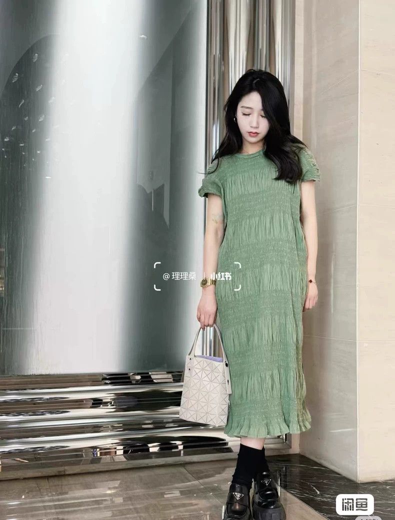 Issey Miyake Issey Miyake size:one size Beige dress Size S / US 4 / IT 40 - 2 Thumbnail