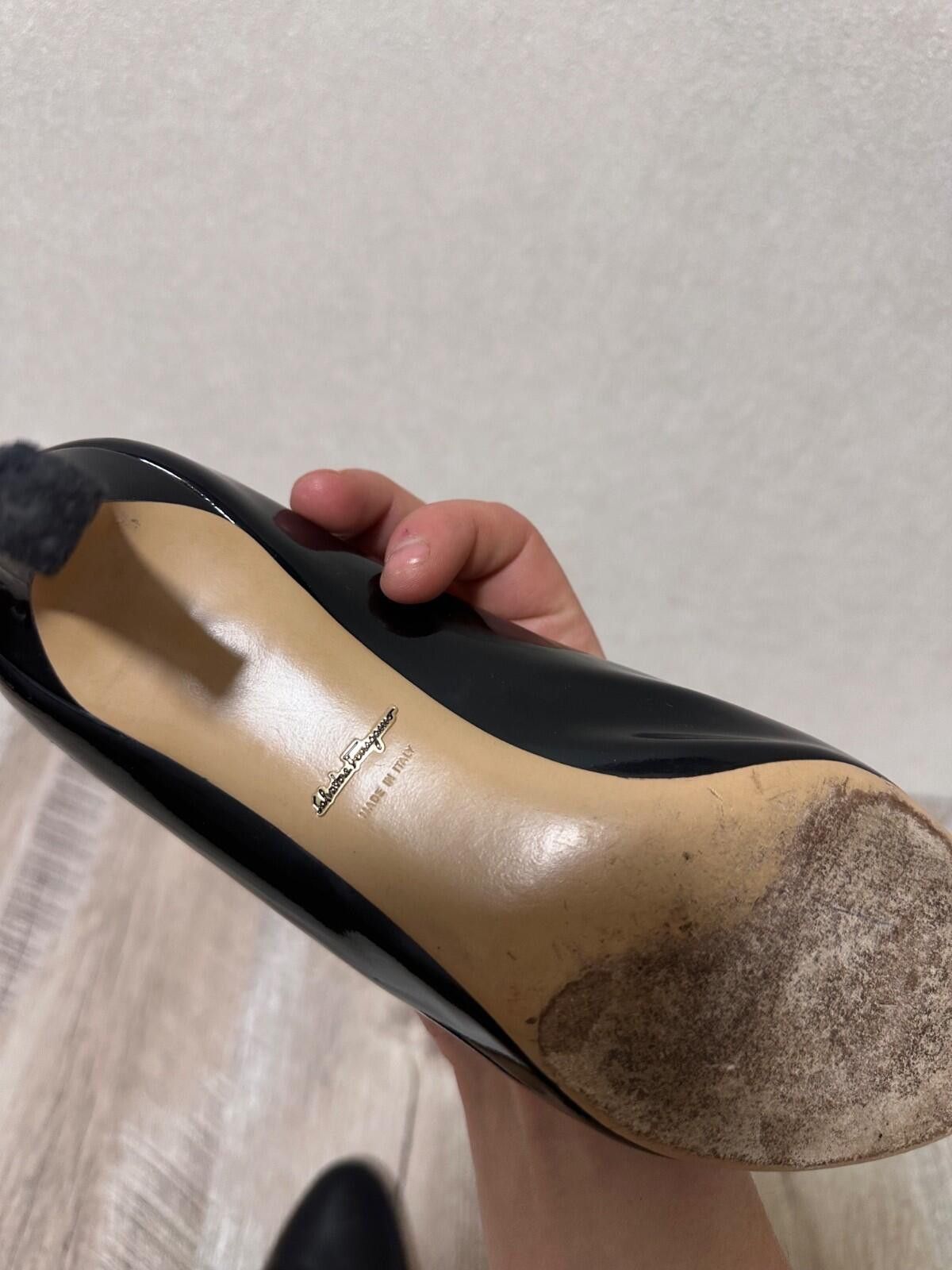 Salvatore Ferragamo Ferragamo patent leather pumps size 8 women's black Size US 8 / IT 38 - 12 Thumbnail