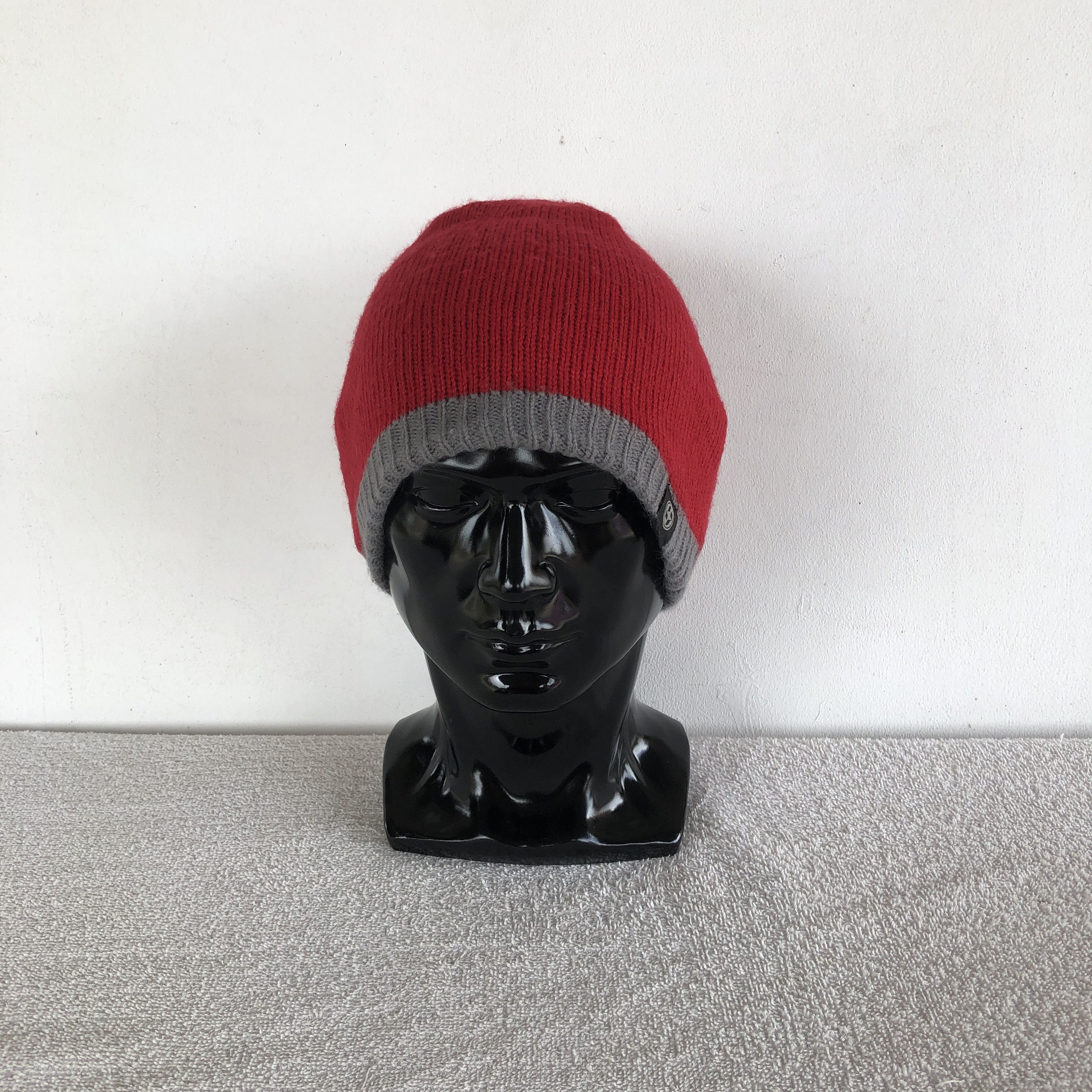 Japanese Brand Vintage Y2K Unknown Beanie Streetwear Snow Caps Hats Size ONE SIZE - 2 Thumbnail