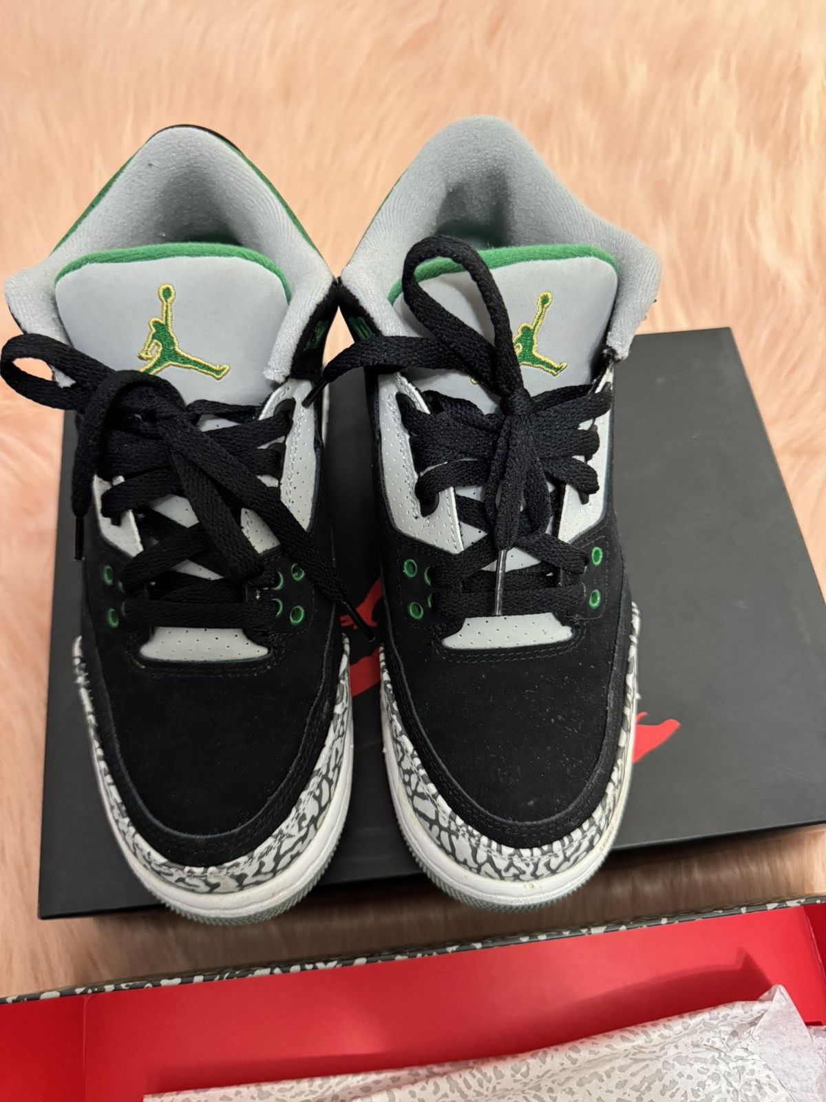 Jordan Brand Air Jordan 3 Retro (GS) Pine Green Size US 6.5 / EU 39-40 - 7 Thumbnail