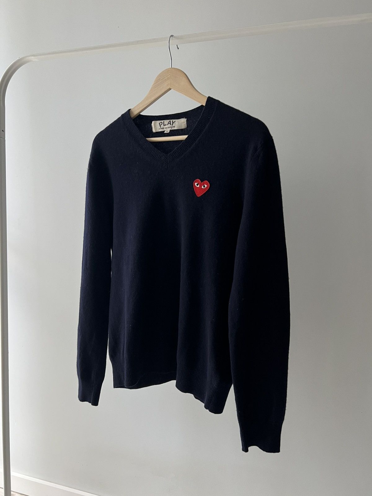 Comme des Garcons Comme des Garçons Blue PLAY V-neck Sweater Japan Medium Size US M / EU 48-50 / 2 - 4 Thumbnail