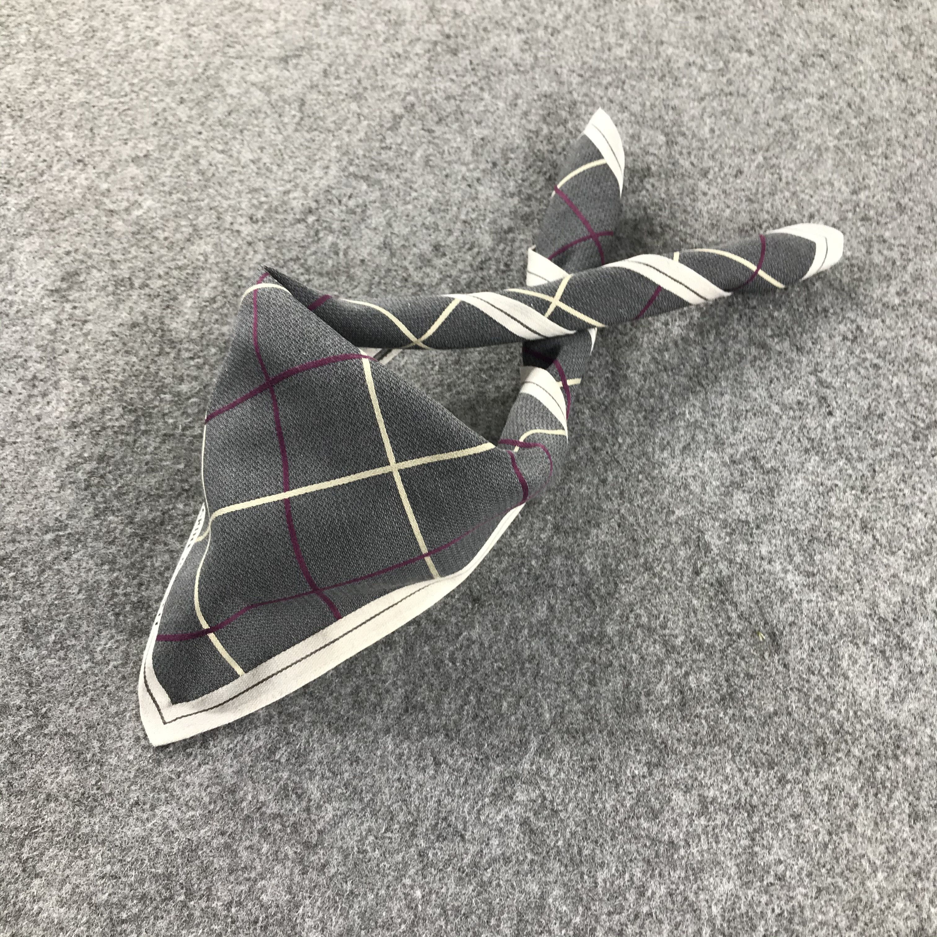 Katharine Hamnett London Katharine Hamnett Handkerchief Neckerchief Bandana H278 Size ONE SIZE - 3 Thumbnail