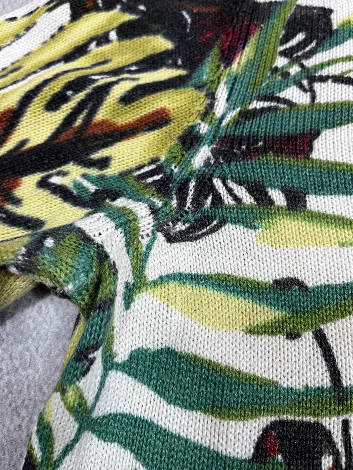 Vintage Vintage Y2K Japanese all over floral style pullover size L Size L / US 10 / IT 46 - 7 Thumbnail