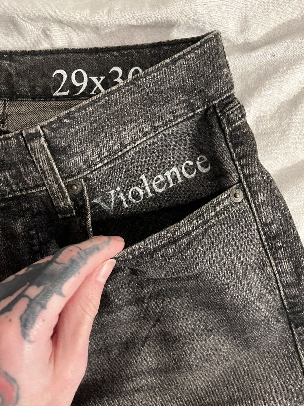 Other Grey wicked violence face denim Size US 29 - 5 Thumbnail