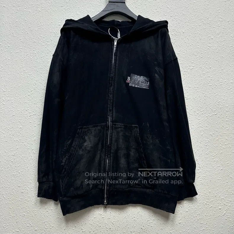 Balenciaga Balenciaga Distressed Coca-Cola logo mud-dye faded print z Size US S / EU 44-46 / 1 - 1 Thumbnail