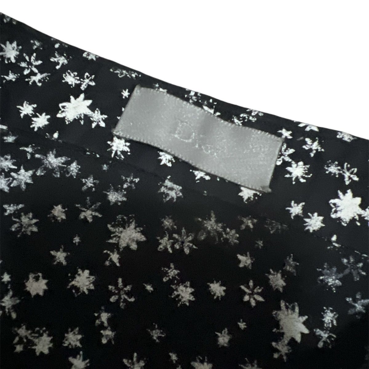 Dior × Hedi Slimane AW05 Dior Homme Hedi Slimane floral painted button ups shirt Size US XS / EU 42 / 0 - 3 Thumbnail