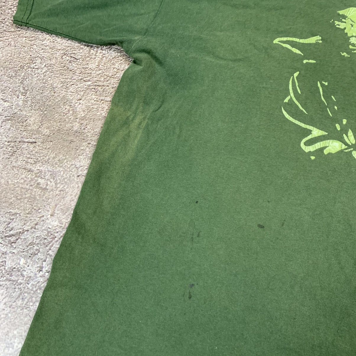 Vintage Vintage 90s Sun Faded Yoda Graphic Tee Streetwear Cropped L Size US L / EU 52-54 / 3 - 4 Thumbnail