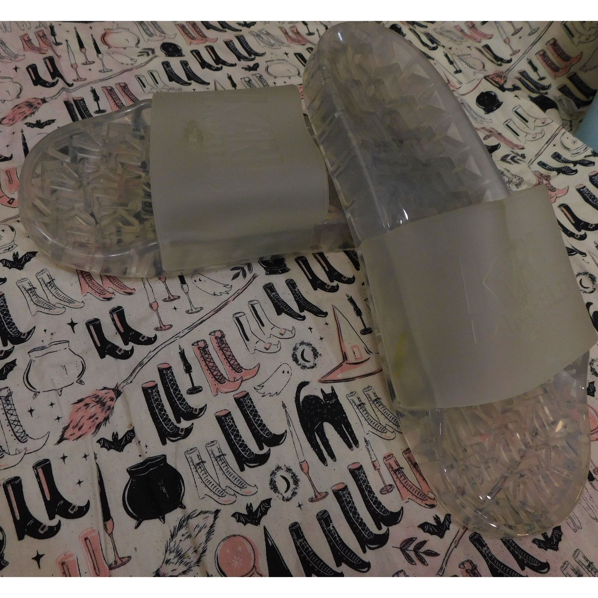 Karl Lagerfeld Karl Lagerfeld Paris Clear Jelly Slides Size US 9 / IT 39 - 2 Thumbnail