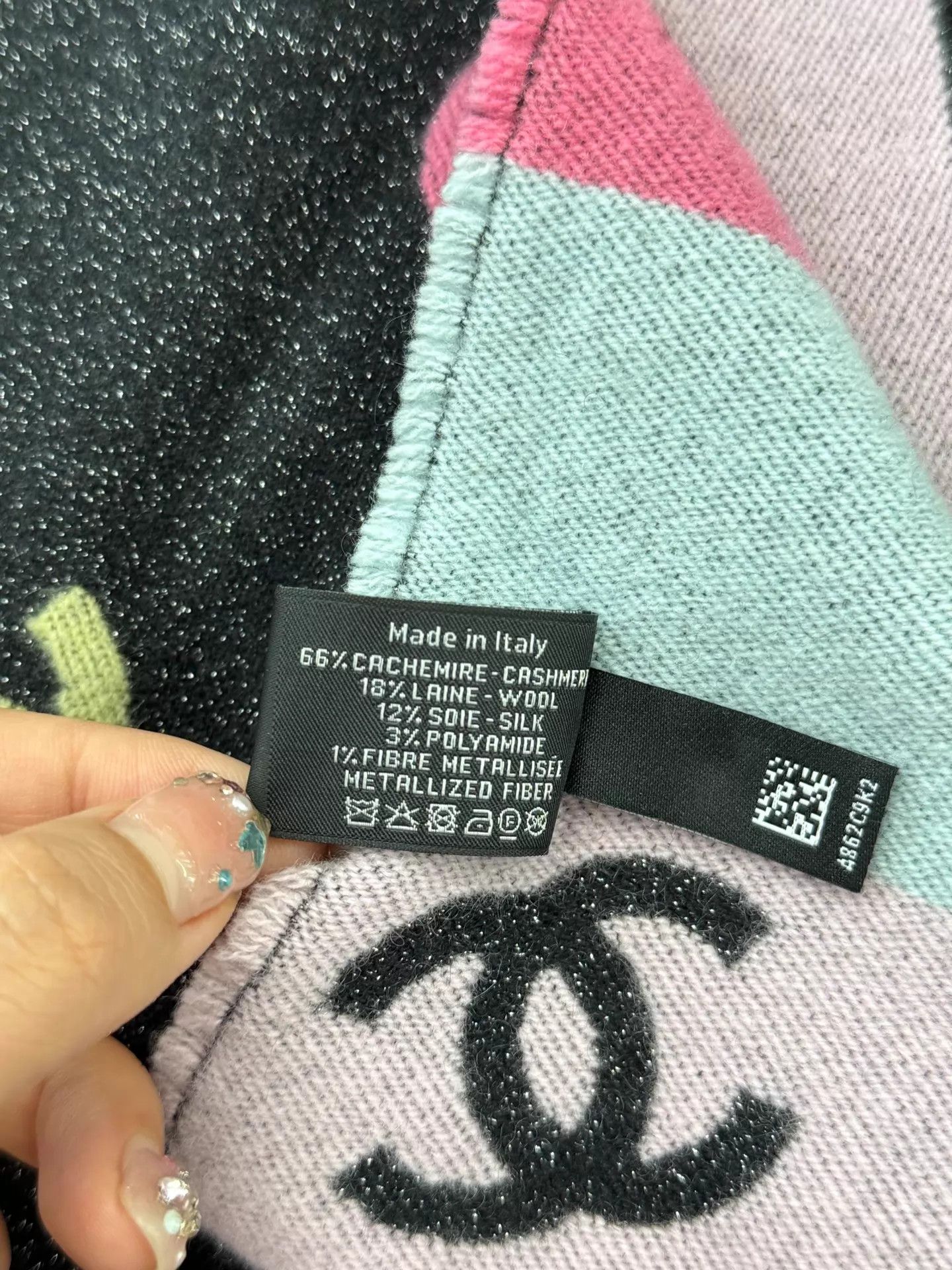Chanel Chanel Rainbow Lg Logo Double-Faced Cashmere Oversized Shawl Size ONE SIZE - 5 Thumbnail