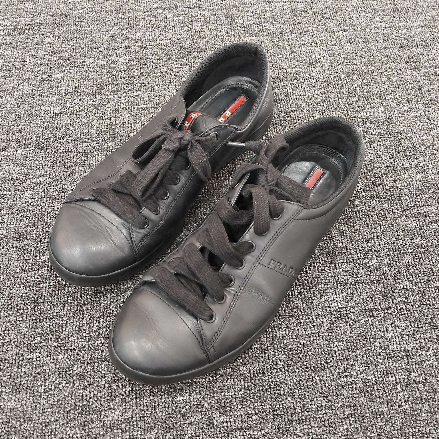 Prada Prada Black Leather Low-Top Sneakers Size 8.5 Size US 8.5 / EU 41-42 - 1 Thumbnail