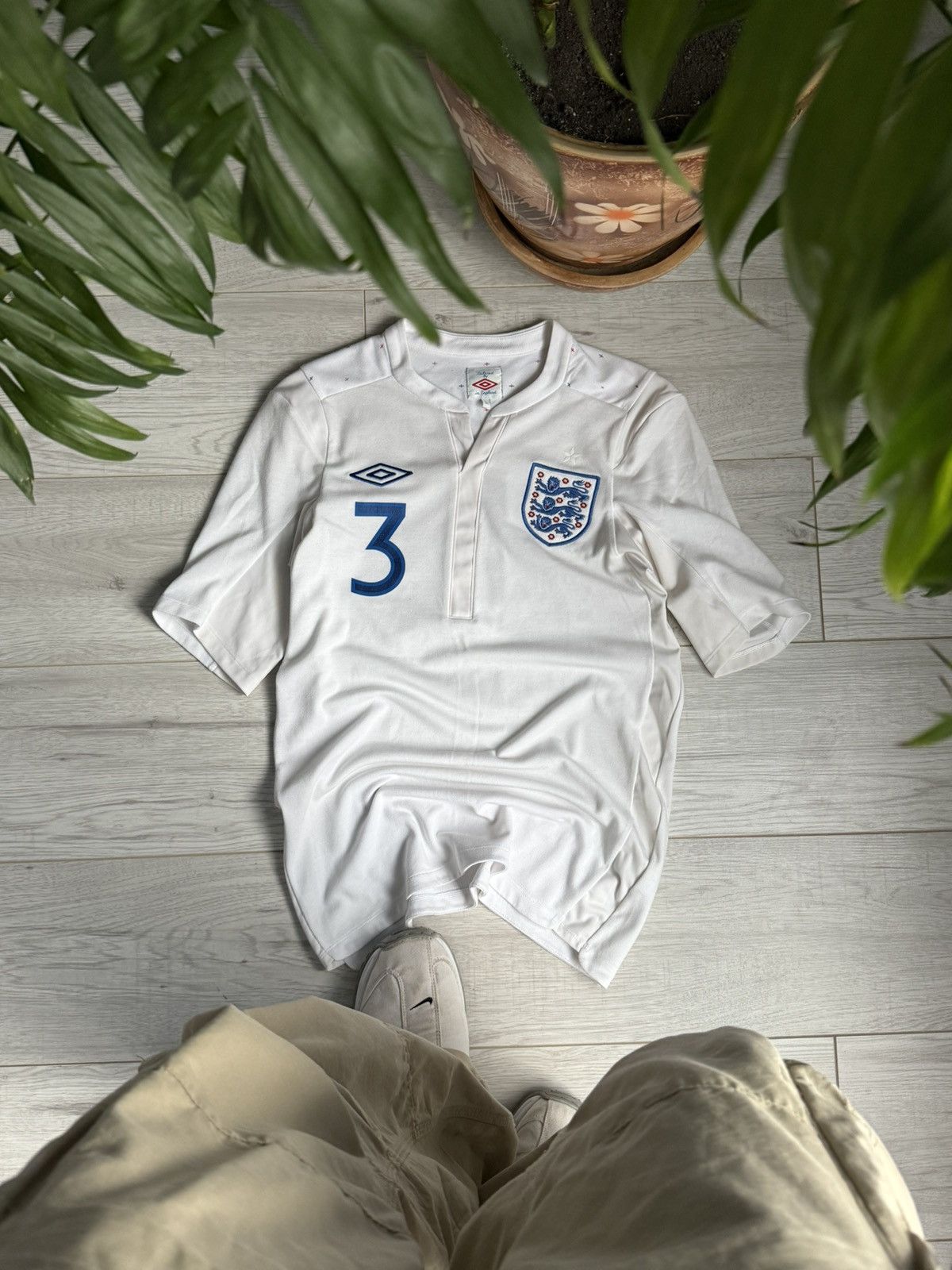 Umbro × Vintage Vintage Umbro 2009/10 soccer jersey England A. Cole shirt Size US S / EU 44-46 / 1 - 1 Thumbnail