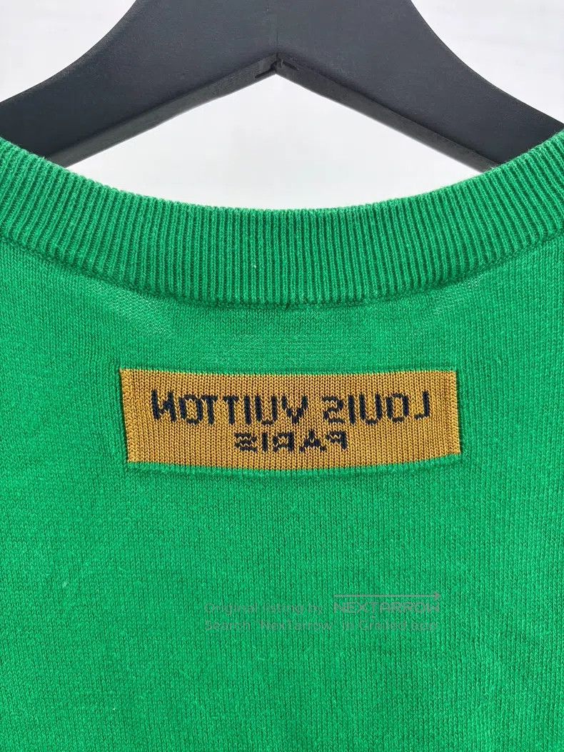 Louis Vuitton Louis Vuitton White and green logo knitted short sleeve Size US S / EU 44-46 / 1 - 5 Thumbnail