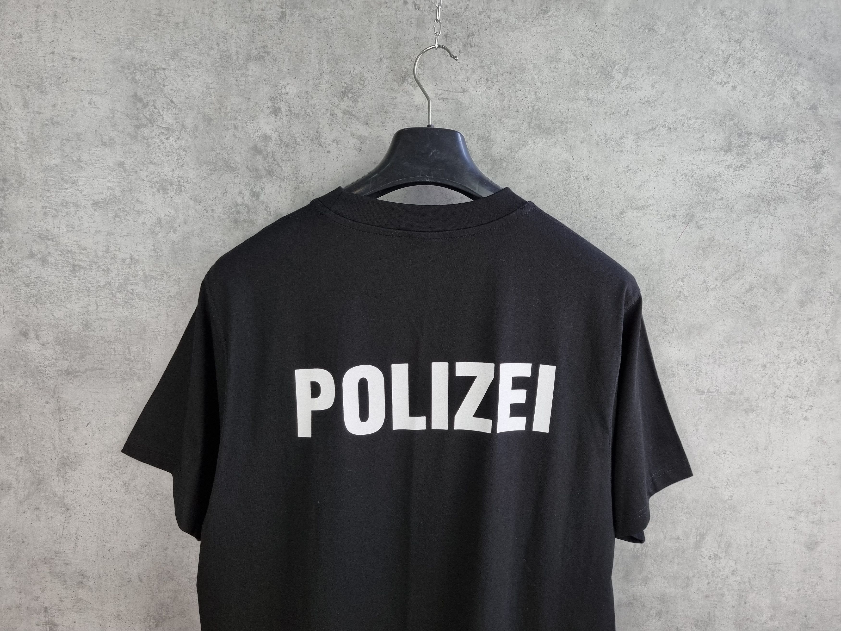 Vintage 90s Polizei Print Tee Shirt Vetements Style seen on Kanye Size US XL / EU 56 / 4 - 17 Thumbnail