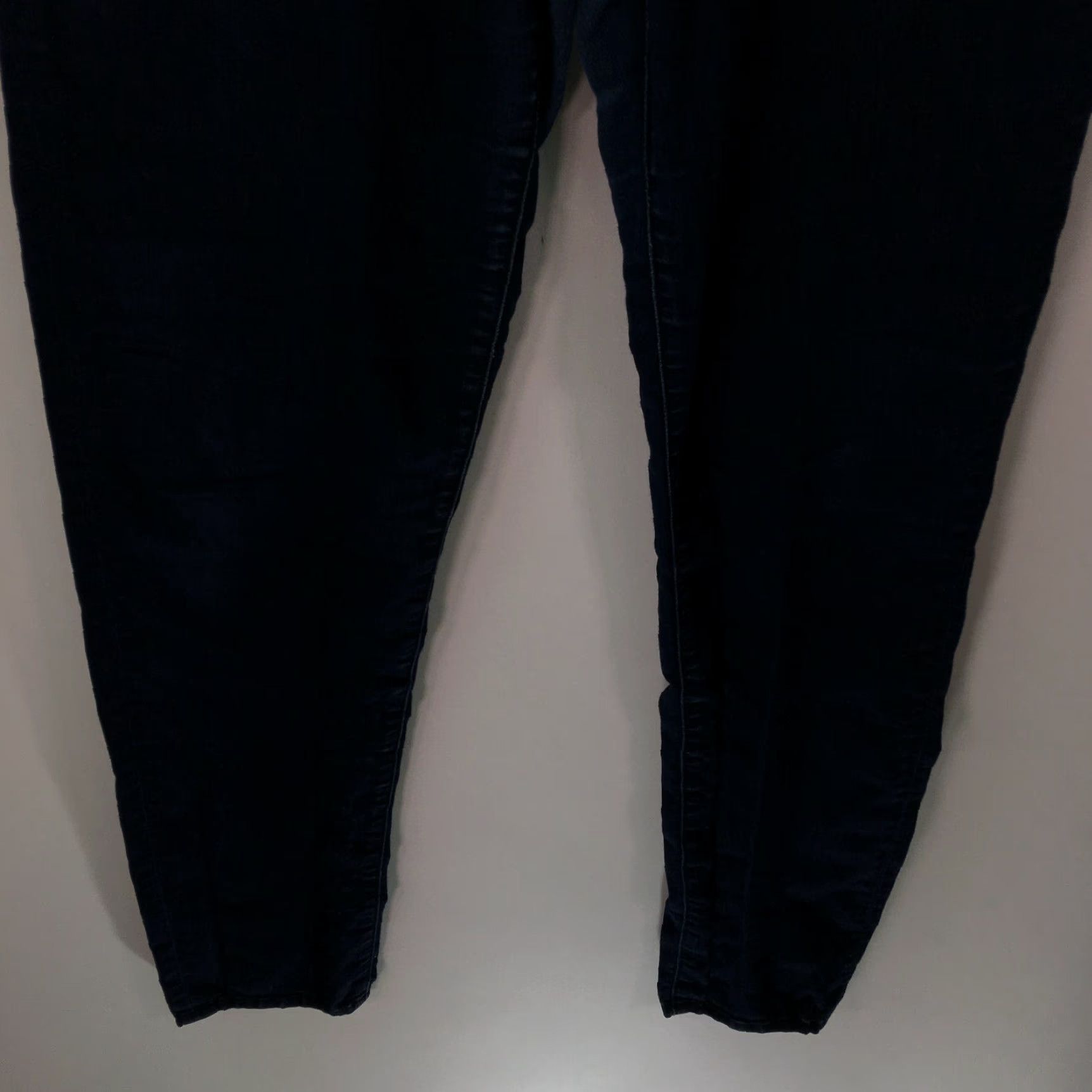 J Brand J Brand Womens Jeans Skinny Blue Denim 31 Regular 30 Inseam 5-Pocket Belt Loops Elastic Comfort Kane Elsa Model Size 24" / US 00 / IT 34 - 5 Thumbnail