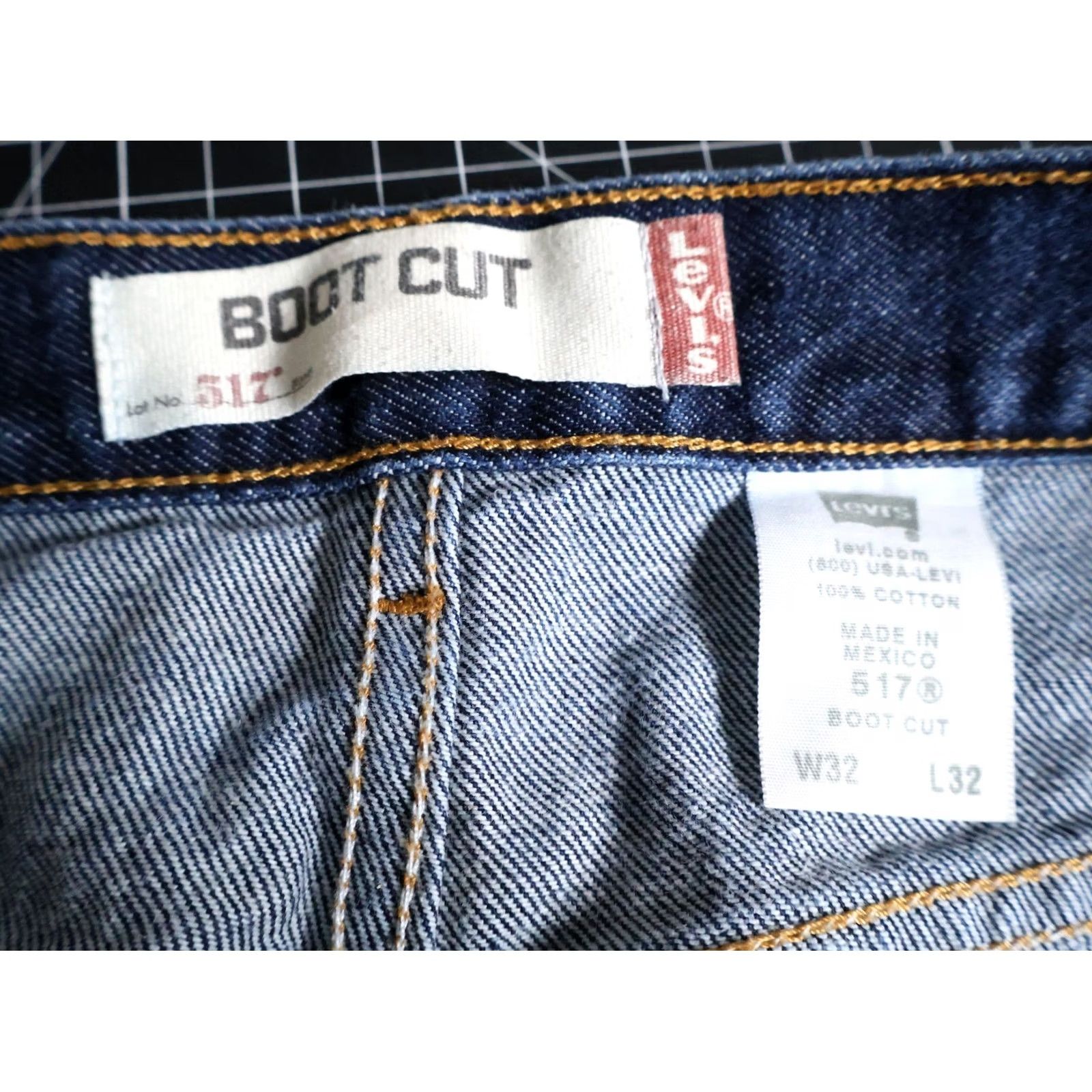 Levi's VINTAGE Levi's 517 Jeans Denim 31 x 32 Blue Bootcut 2006 Y2K Men’s Regular 5-Pocket 100% Cotton Size US 31 - 3 Thumbnail