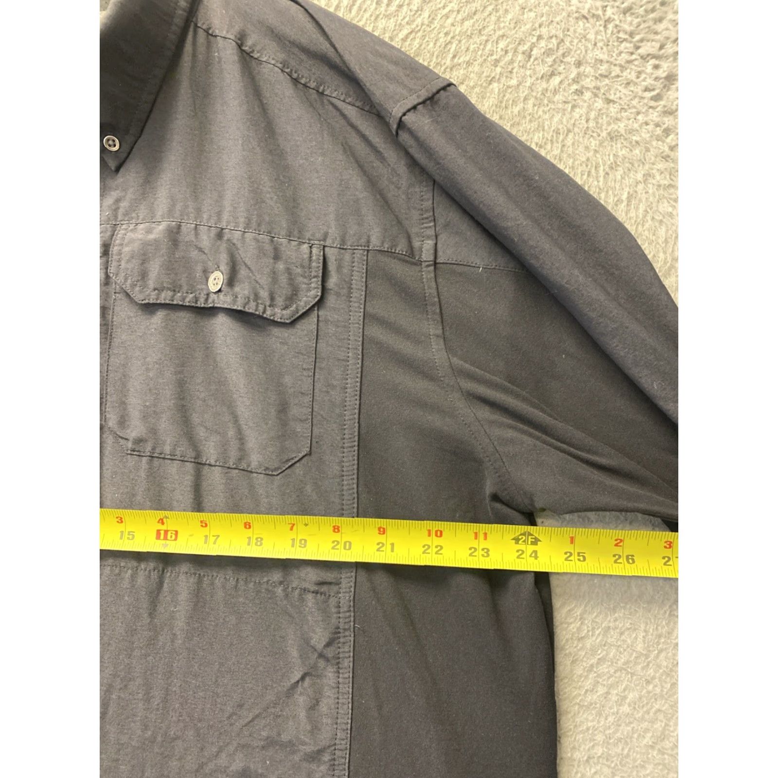 Wrangler VINTAGE Wrangler Men’s Shirt XL Outdoor Stretch Button Front Black (167-2) Size US XL / EU 56 / 4 - 7 Thumbnail